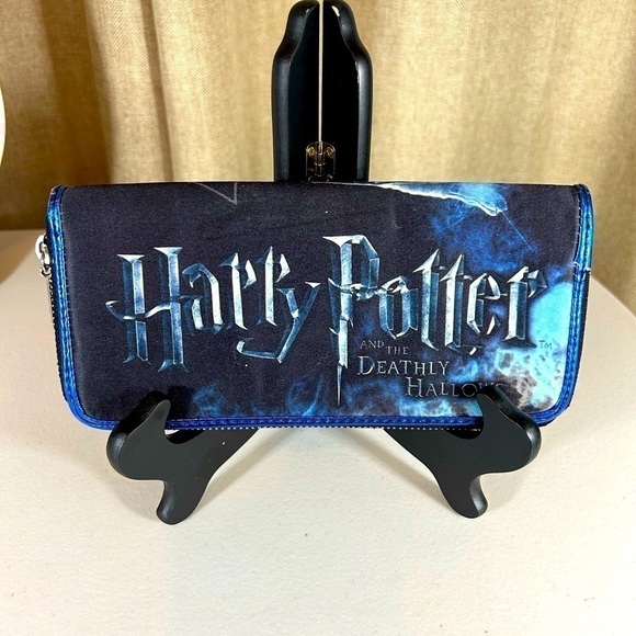 Harry Potter zip around wallet - Picture 1 of 6